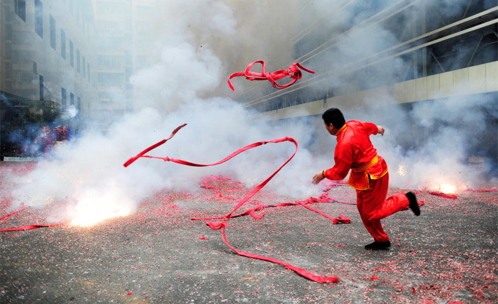 图说鞭炮文化在中国：喜庆与污染同在(组图)